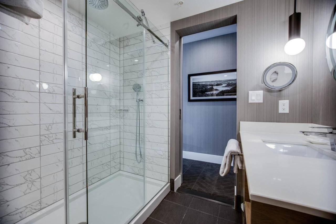 Sandman Signature Saskatoon South Hotel Esterno foto