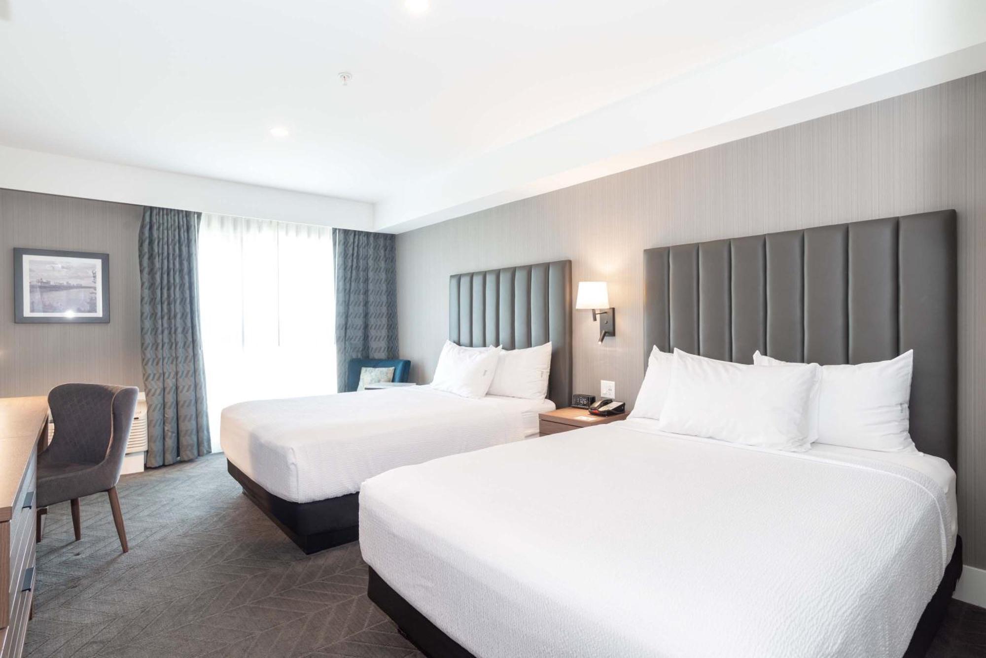 Sandman Signature Saskatoon South Hotel Esterno foto